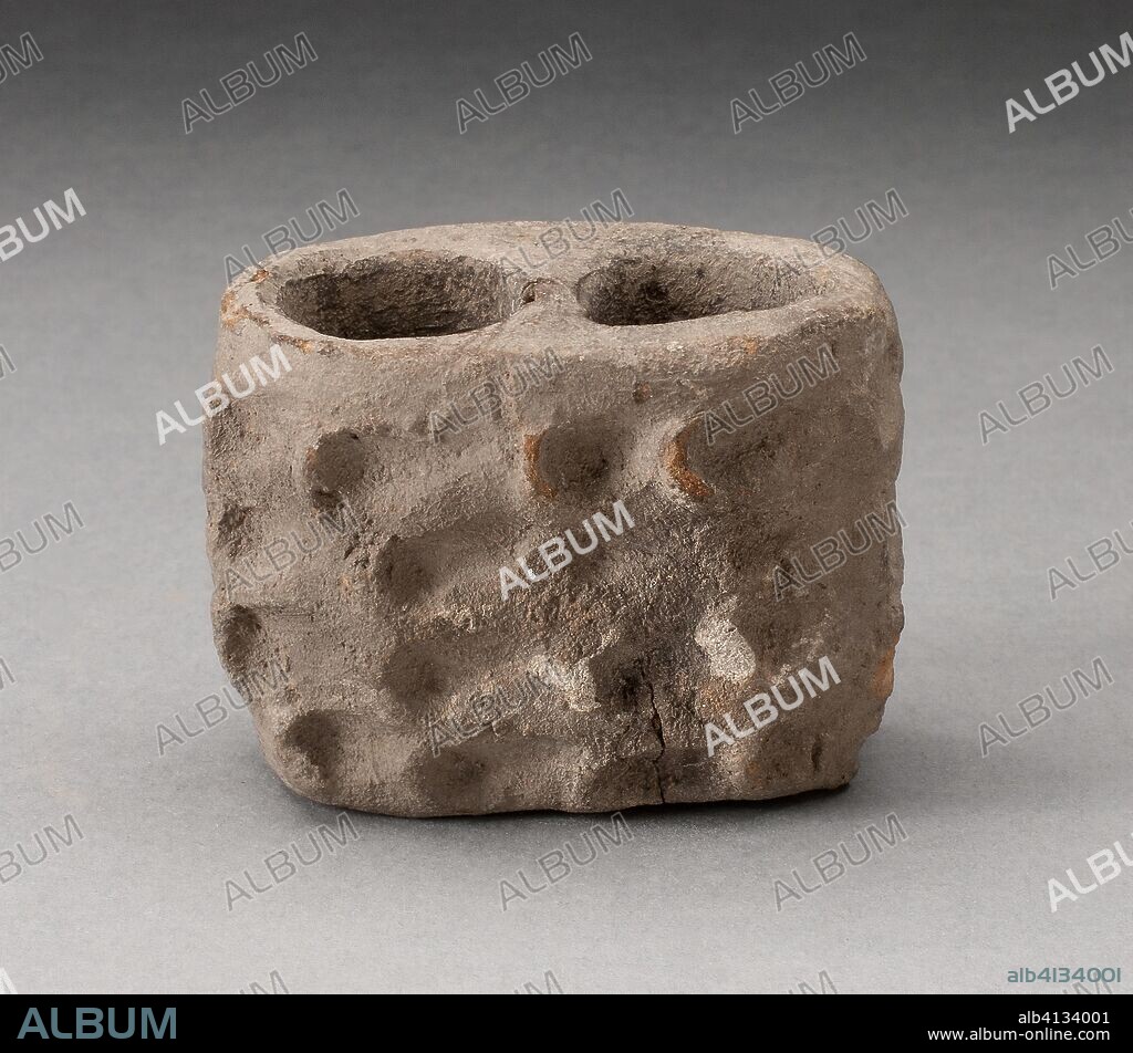 Double-Chambered Vessel. Teotihuacan; Teotihuacan, Mexico. Date: 100 AD-700 AD. Dimensions: H. 6.4 cm (2 1/2 in.). Ceramic. Origin: Mexico.