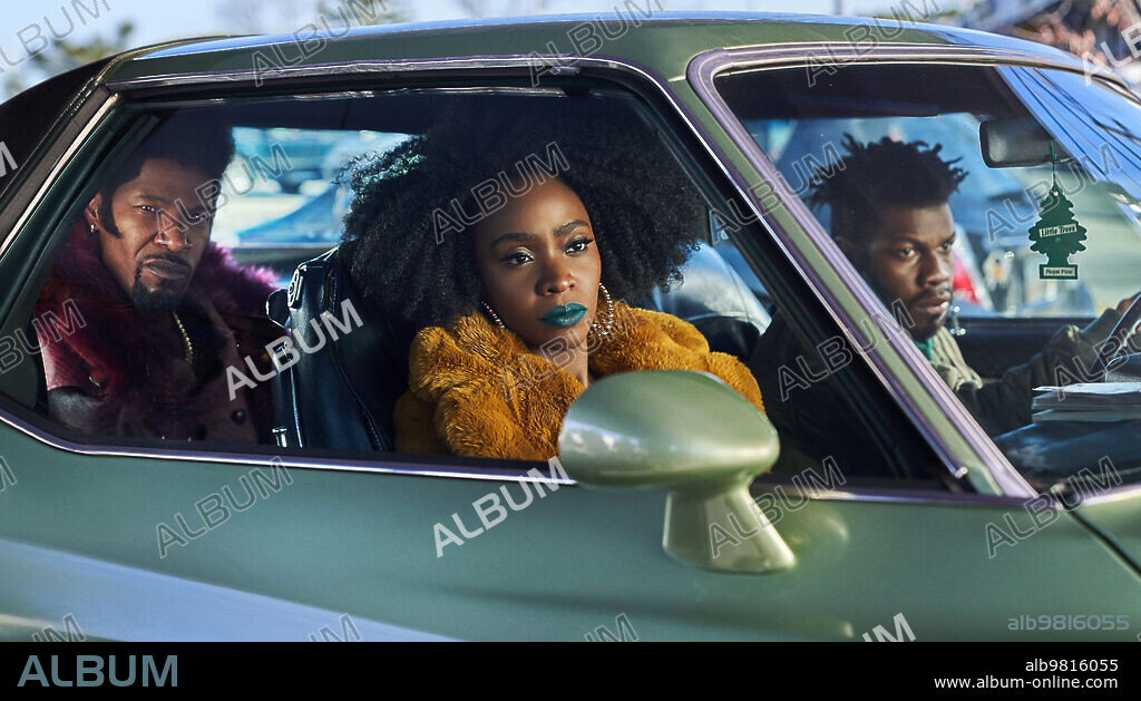 JAMIE FOXX, JOHN BOYEGA y TEYONAH PARRIS en EL CLON DE TYRONE, 2023 (THEY CLONED TYRONE), dirigida por JUEL TAYLOR. Copyright MACRO / Made With Love Media.