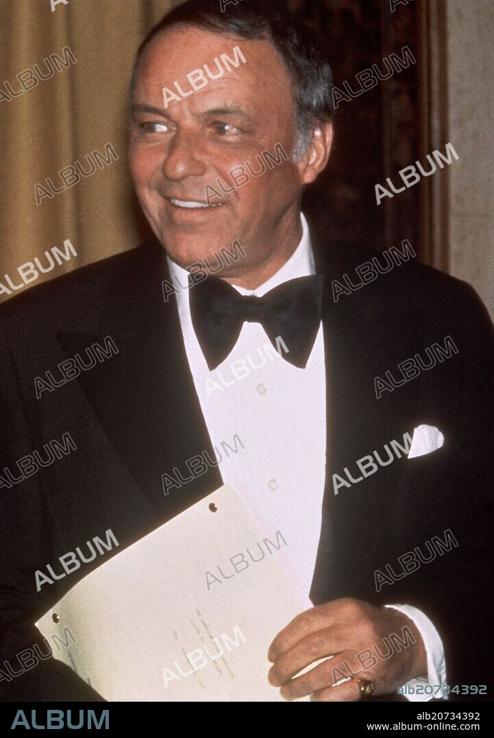 FRANK SINATRA (1917/1998) - ACTOR Y CANTANTE ESTADOUNIDENSE.