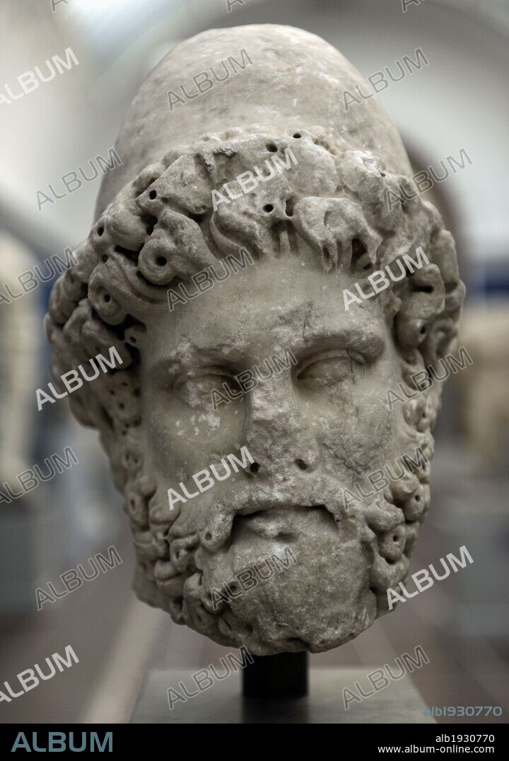 MITOLOGIA CLASICA. ODISEO O ULISES. Héroe griego. Busto en mármol. Roma. Finales s. I d. C. Museo Carlsberg Glyptotek. Copenhague. Dinamarca. Norte Europa.