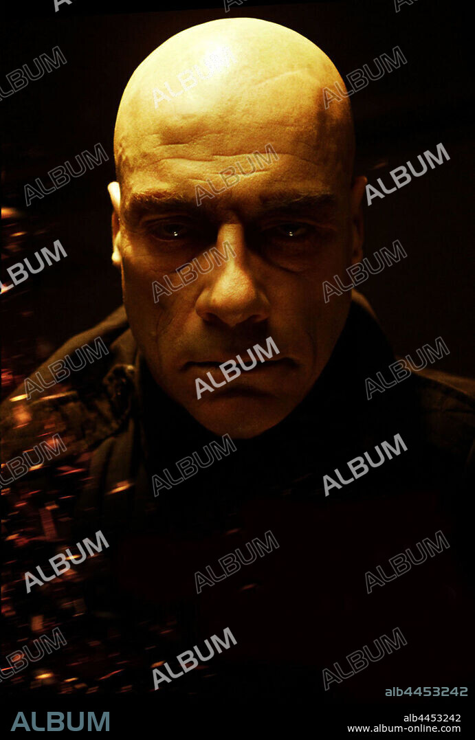 JEAN-CLAUDE VAN DAMME en SOLDADO UNIVERSAL: EL DIA DEL JUICIO FINAL, 2012 (UNIVERSAL SOLDIER: DAY OF RECKONING), dirigida por JOHN HYAMS. Copyright FORESIGHT UNLIMITED.