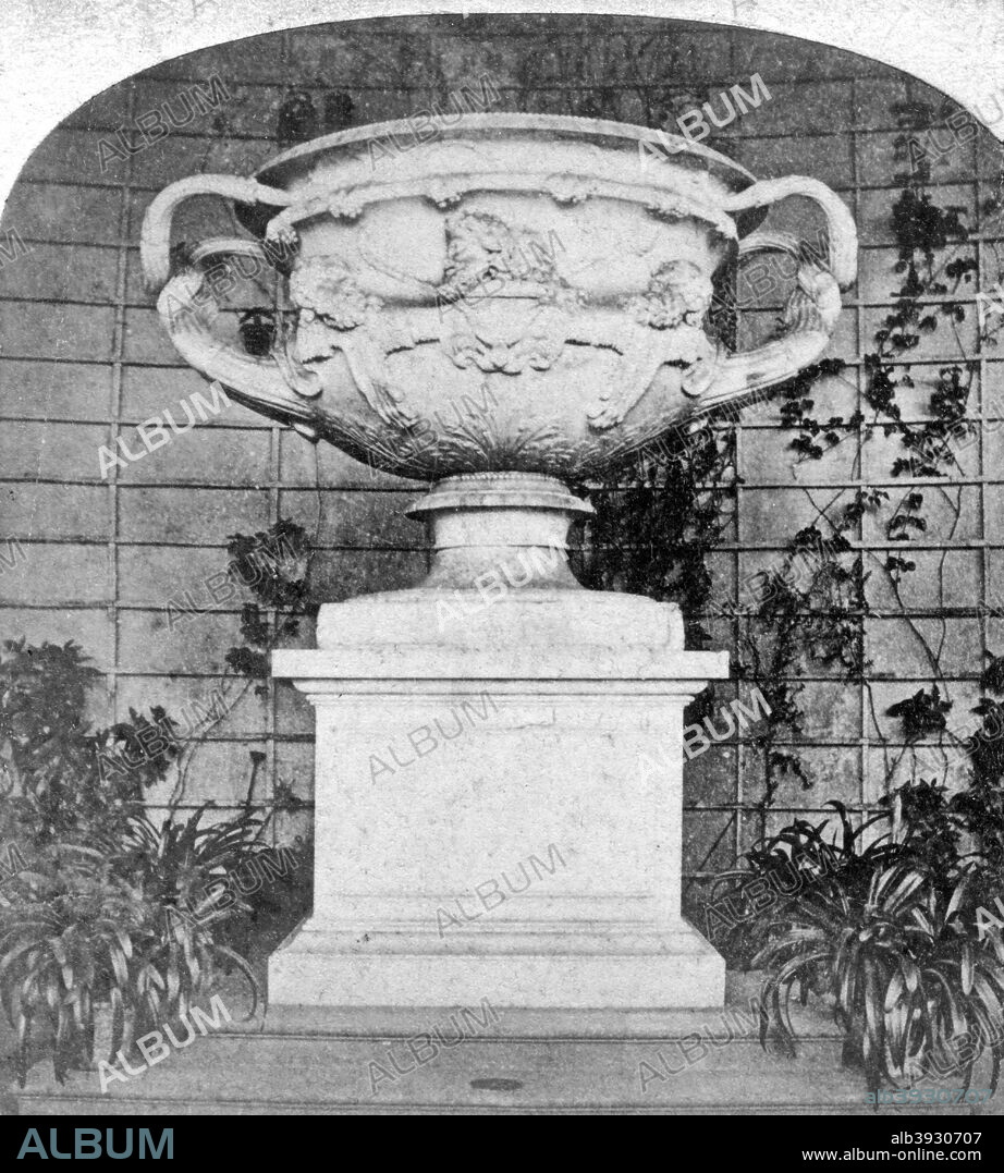 The Warwick Vase, Warwick Castle, Warwick, Warwickshire, late 19th century. The Warwick Vase was excavated in Italy by Gavin Hamilton, and later owned by Lord Hamilton. It was pieced together over a long period of time from a large number of fragments. Stereoscopic card. Detail.