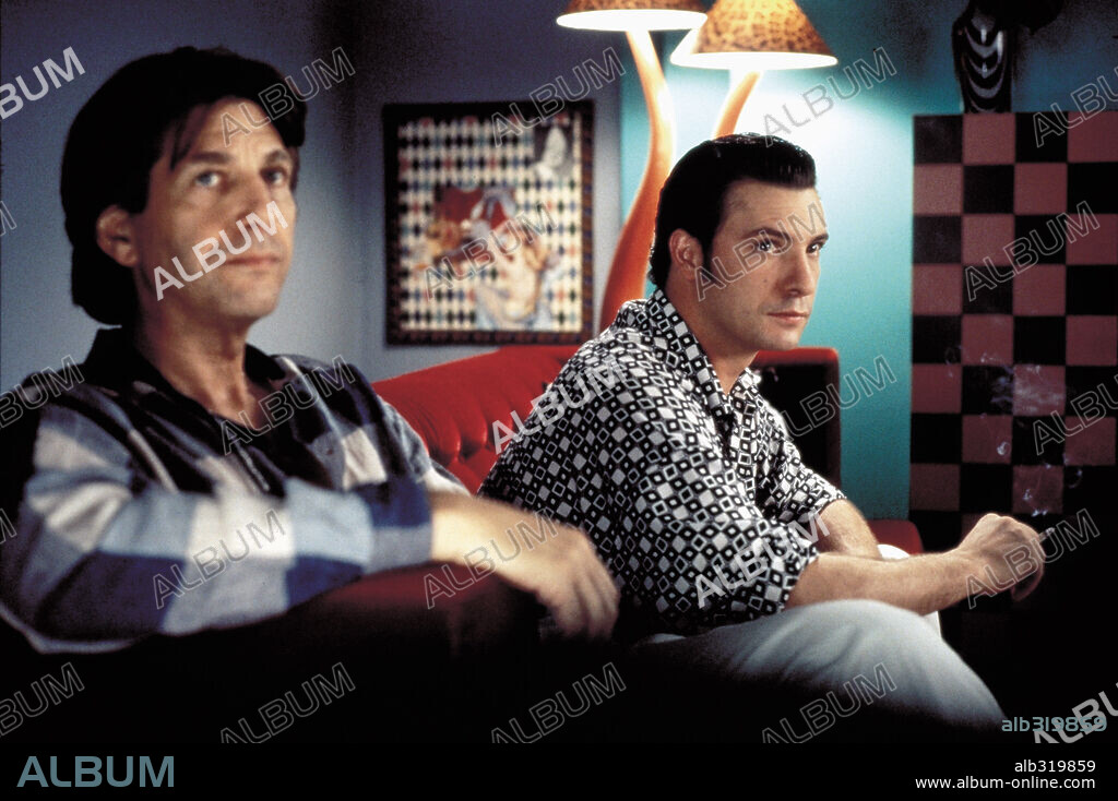 ALEX CASANOVAS and PETER COYOTE in KIKA, 1993, directed by PEDRO ALMODOVAR. Copyright EL DESEO S.A / LEROY, JEAN MARIE.
