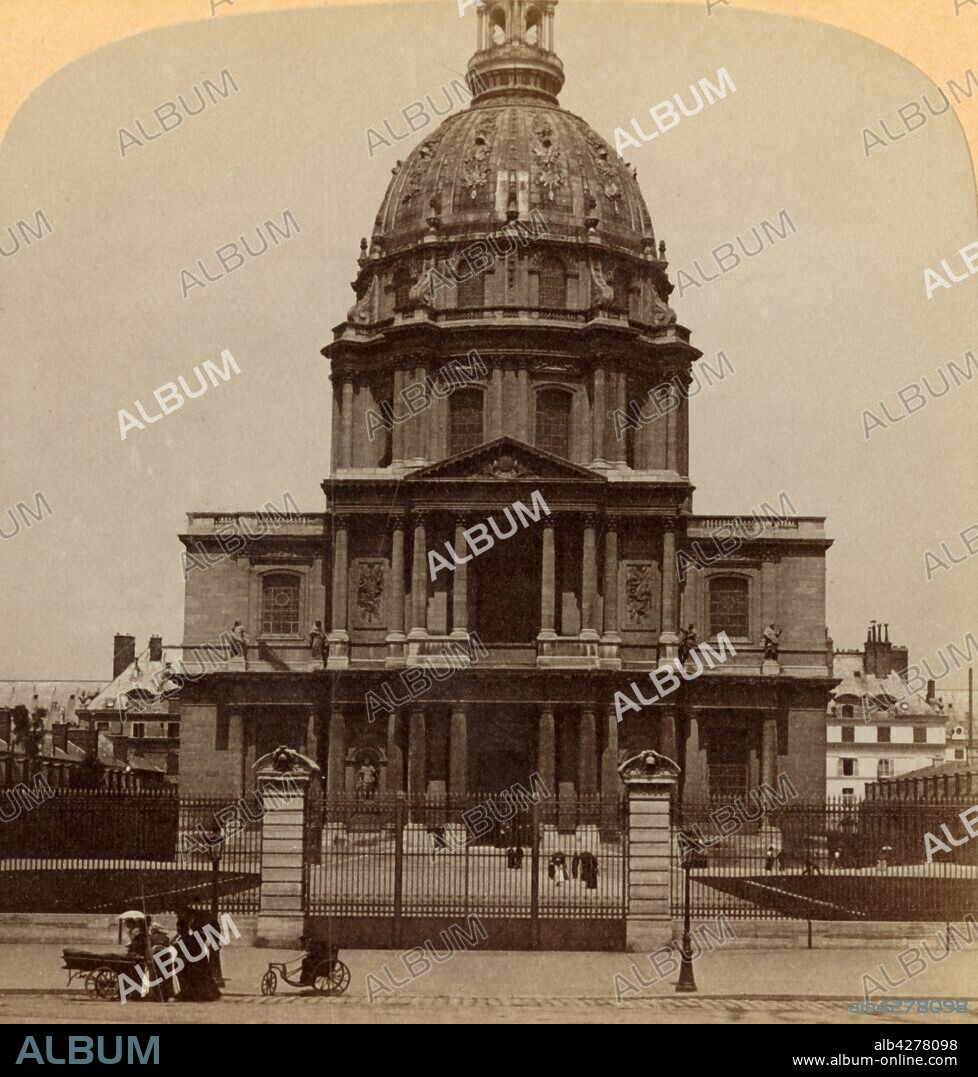 'Dome des Invalides, where rests the mighty warrior - Tomb of Napoleon I., Paris, France', 1900. Napoleon is buried at the Hôtel national des Invalides. Stereocard by Underwood & Underwood.