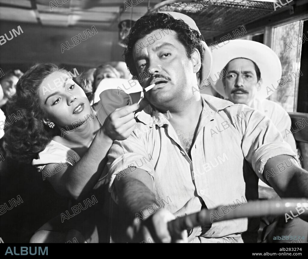 ESTEBAN MARTINEZ and LILIA PRADO in MEXICAN BUS RIDE, 1952 (SUBIDA AL CIELO), directed by LUIS BUÑUEL. Copyright CLASA-MOHME INC.