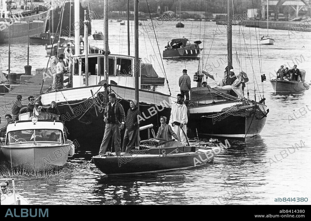 Stockholm 1965-06-27. Slussning i Karl Johan-slussen. Foto: Ronny Karlsson / DN / TT / Kod: 151. ** SvD OUT **.