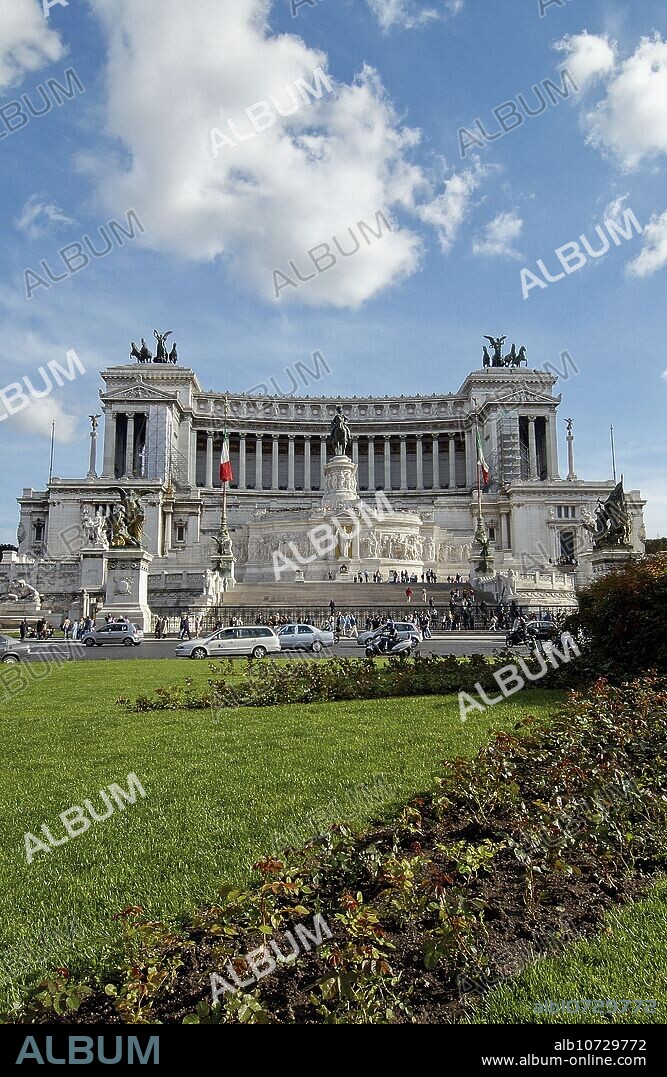 Monumento to Vittorio Emanuele II in Piazza Venezia. Rome. Italy.