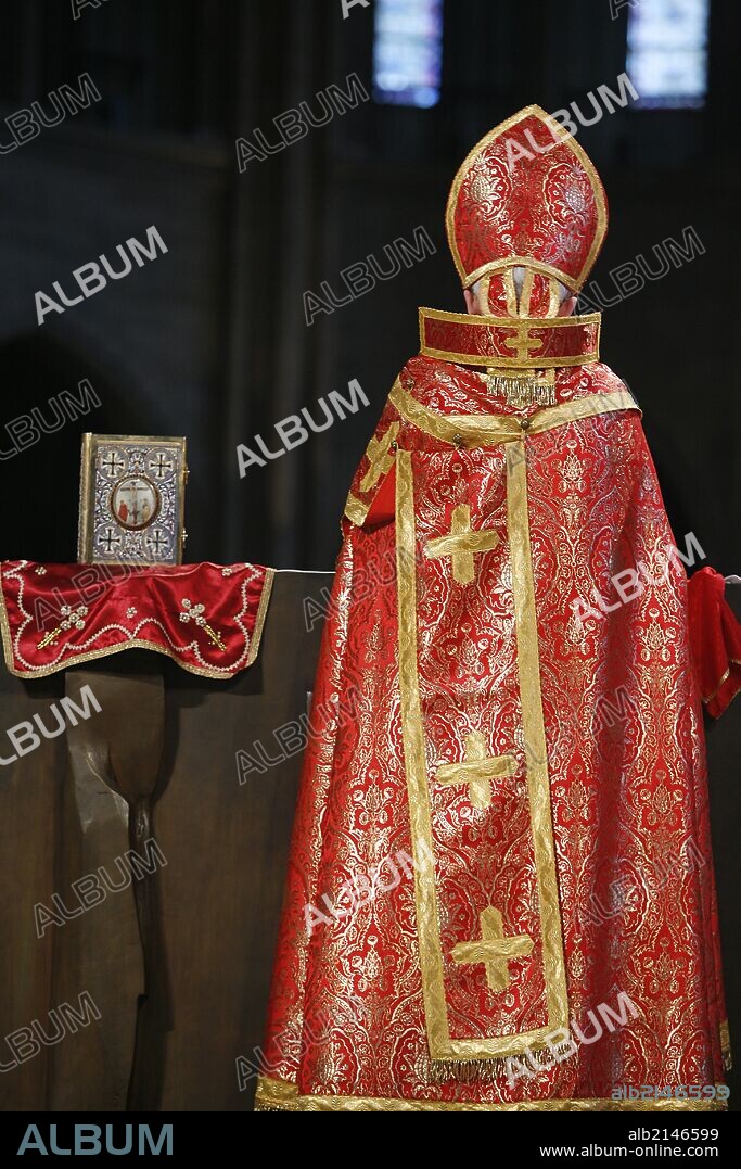 Armenian catholic celebration in Paris cathedral Bishop Grategoire Ghabroyan.