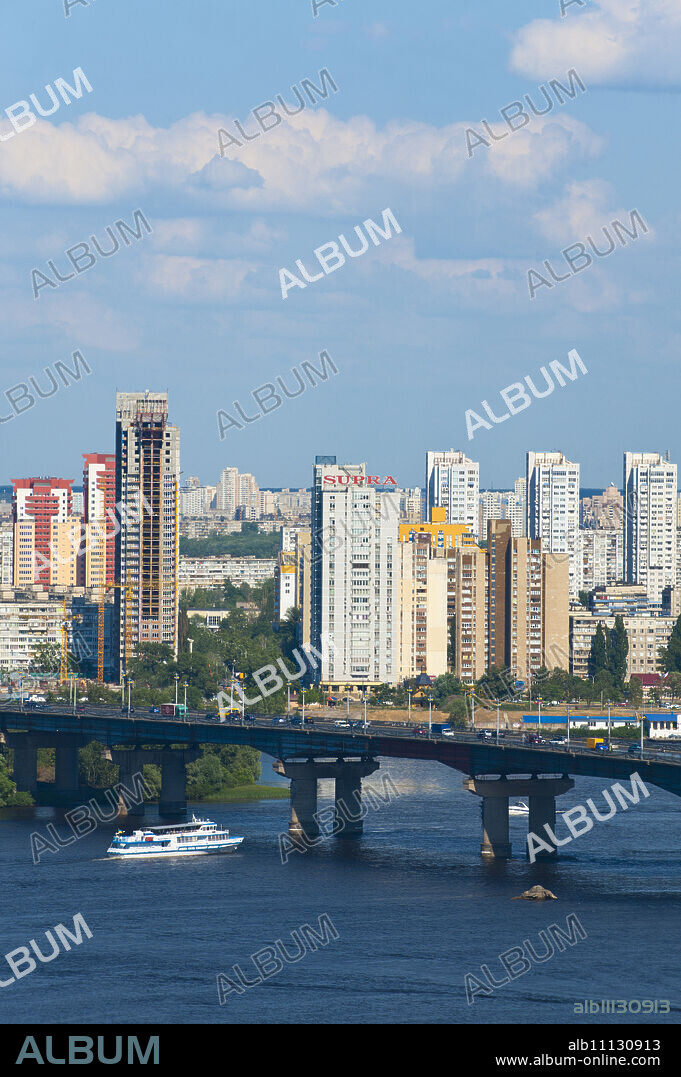 View towards Patona Bridge and Berezniaky over the Dnipro River, Kiev, Ukraine, Europe.
