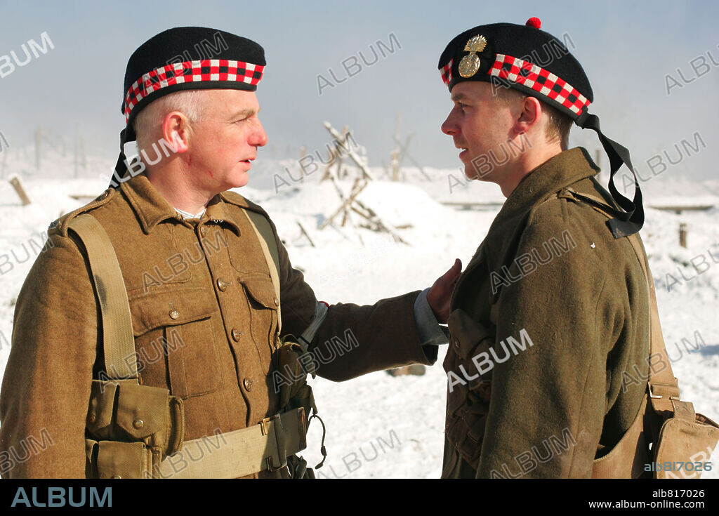 GARY LEWIS en FELIZ NAVIDAD, 2005 (JOYEUX NOËL), dirigida por CHRISTIAN CARION. Copyright UGC FILMS.
