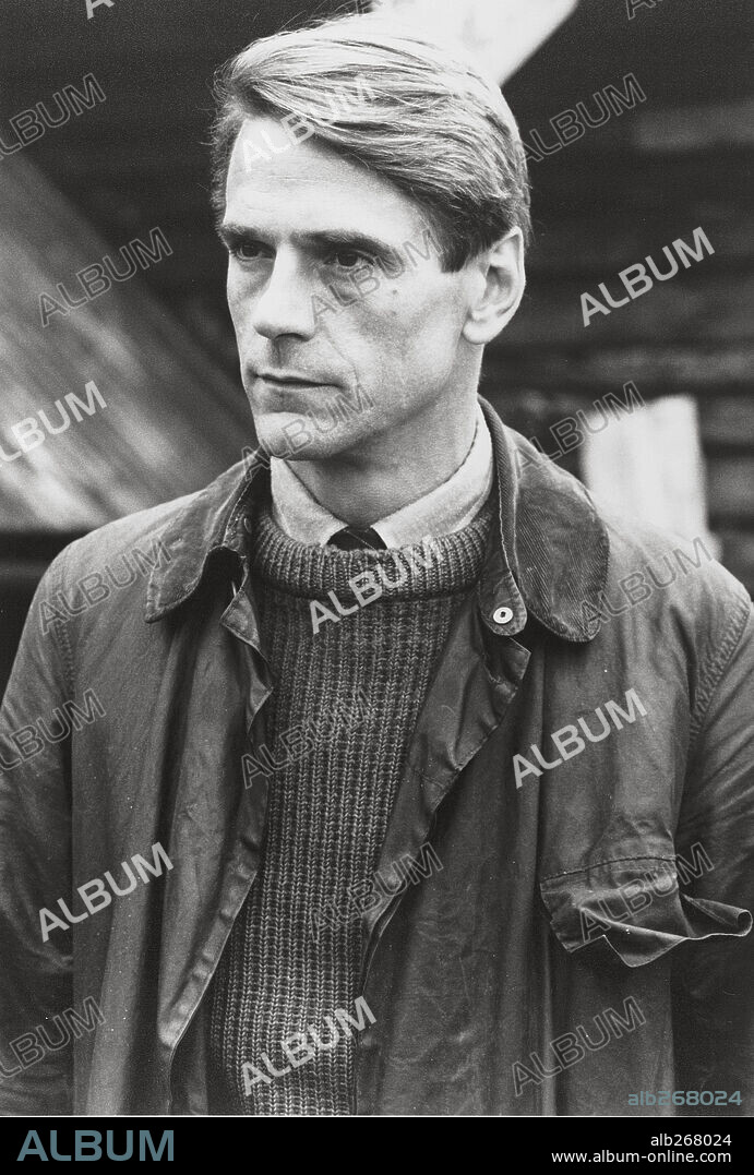 JEREMY IRONS en DANNY, CAMPEÓN DEL MUNDO, 1989 (DANNY THE CHAMPION OF THE WORLD), dirigida por GAVIN MILLER. Copyright PORTOBELLO PRODUCTIONS.
