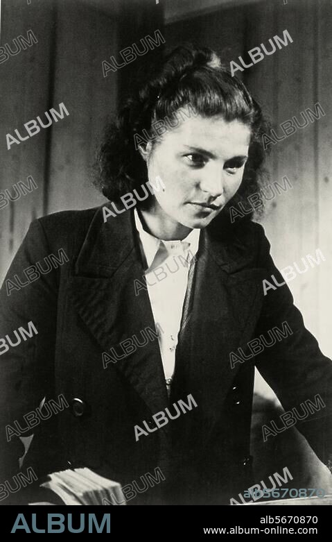 Society / Social Issues. Refugees. Post-war Germany: refugee from the former German regions of Eastern Europe at the transit camp Uelzen (Lower Saxony), 1947. Young woman. Photo (Ursula Litzmann), 1947.