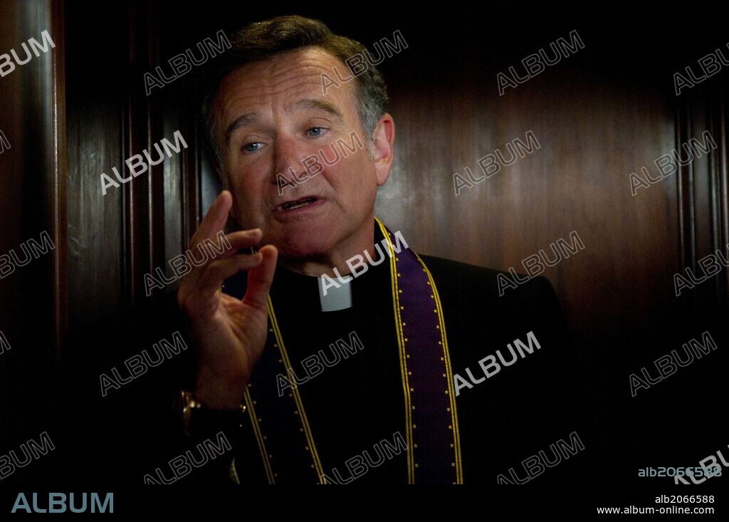 ROBIN WILLIAMS in THE BIG WEDDING, 2013, directed by JUSTIN ZACKHAM. Copyright MILLENNIUM FILMS.