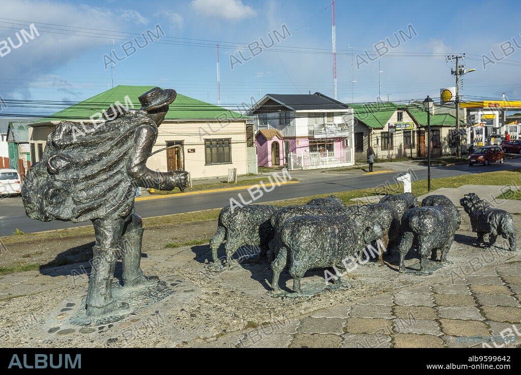 monumento al ovejero, Punta Arenas -Sandy Point-, Patagonia, República de Chile,América del Sur.