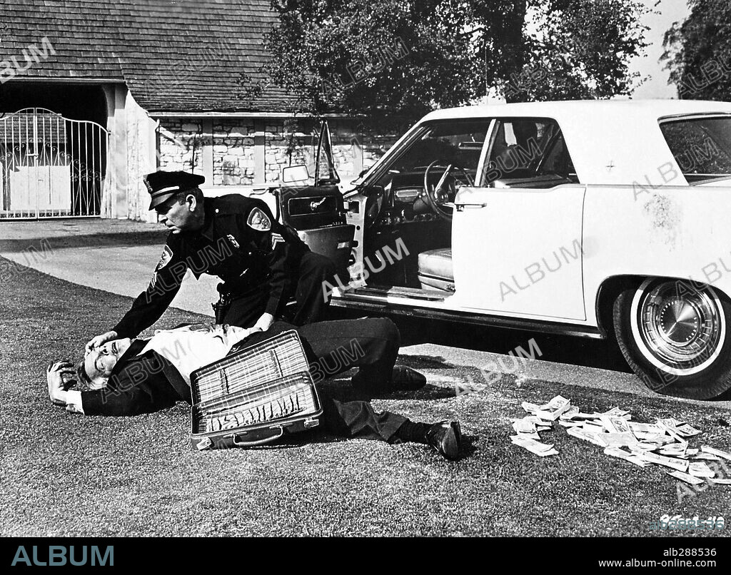 CÓDIGO DEL HAMPA, 1964 (THE KILLERS), dirigida por DON SIEGEL. Copyright UNIVERSAL PICTURES.