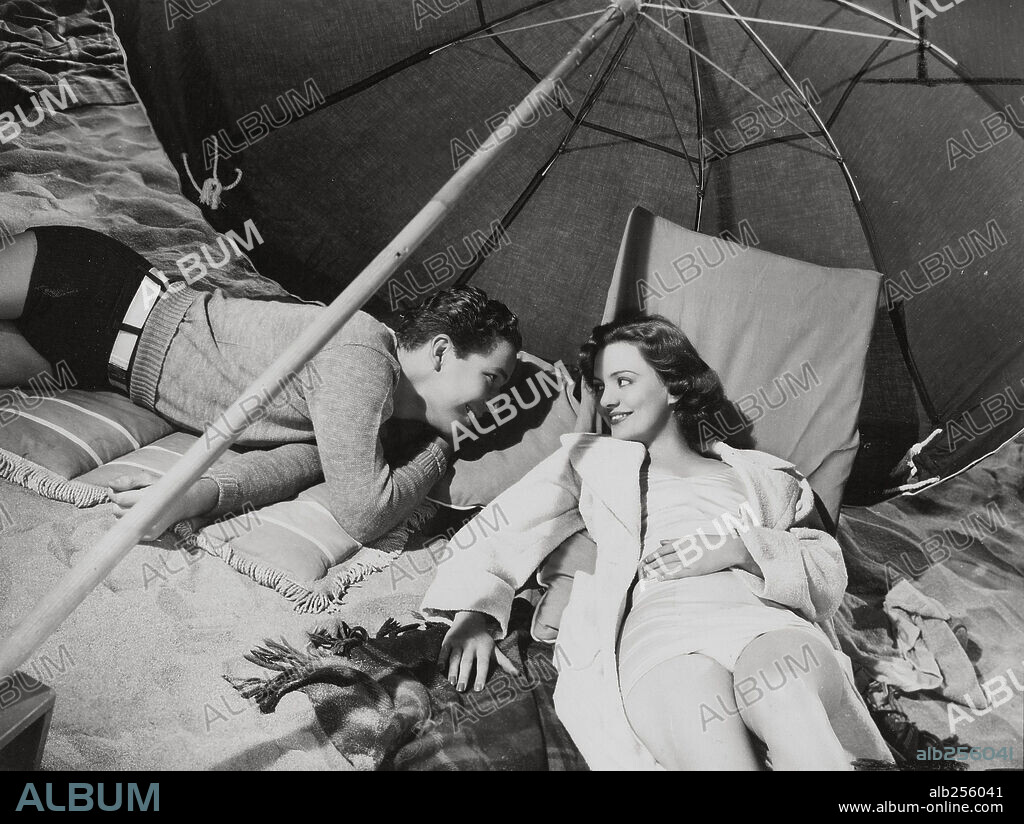 ADOLPHE MENJOU and VERA ZORINA in THE GOLDWYN FOLLIES, 1938, directed by GEORGE MARSHALL. Copyright UNITED ARTISTS.