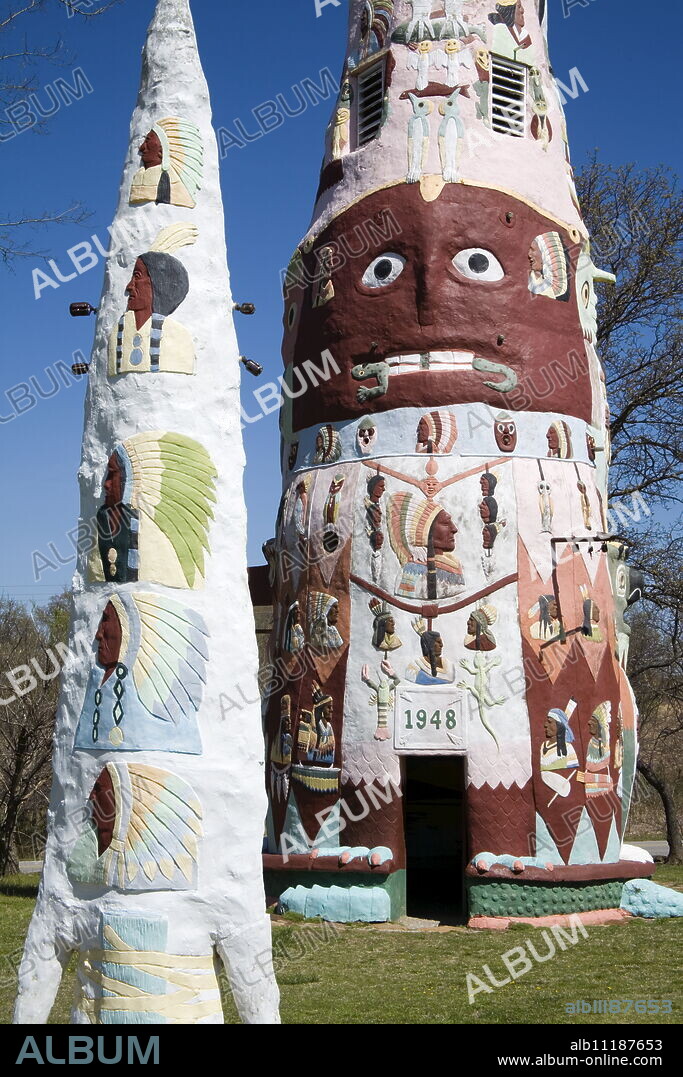 Galloway Totem Pole Park, City of Foyil, Historic Route 66, Oklahoma, United States of America, North America.