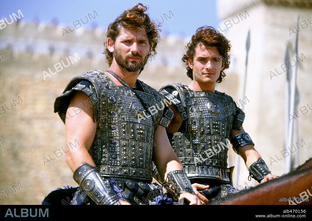ERIC BANA and ORLANDO BLOOM in TROY, 2004, directed by WOLFGANG PETERSEN. Copyright WARNER BROS. / BAILEY, ALEX.
