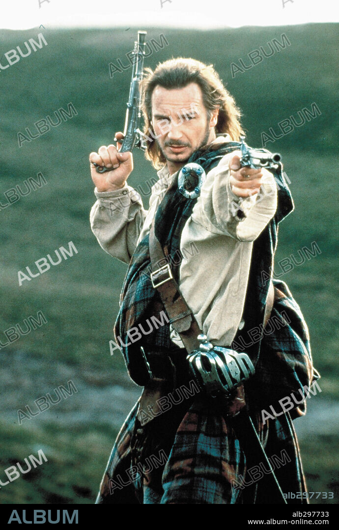 LIAM NEESON in ROB ROY, 1995, directed by MICHAEL CATON-JONES. Copyright UNITED ARTISTS.