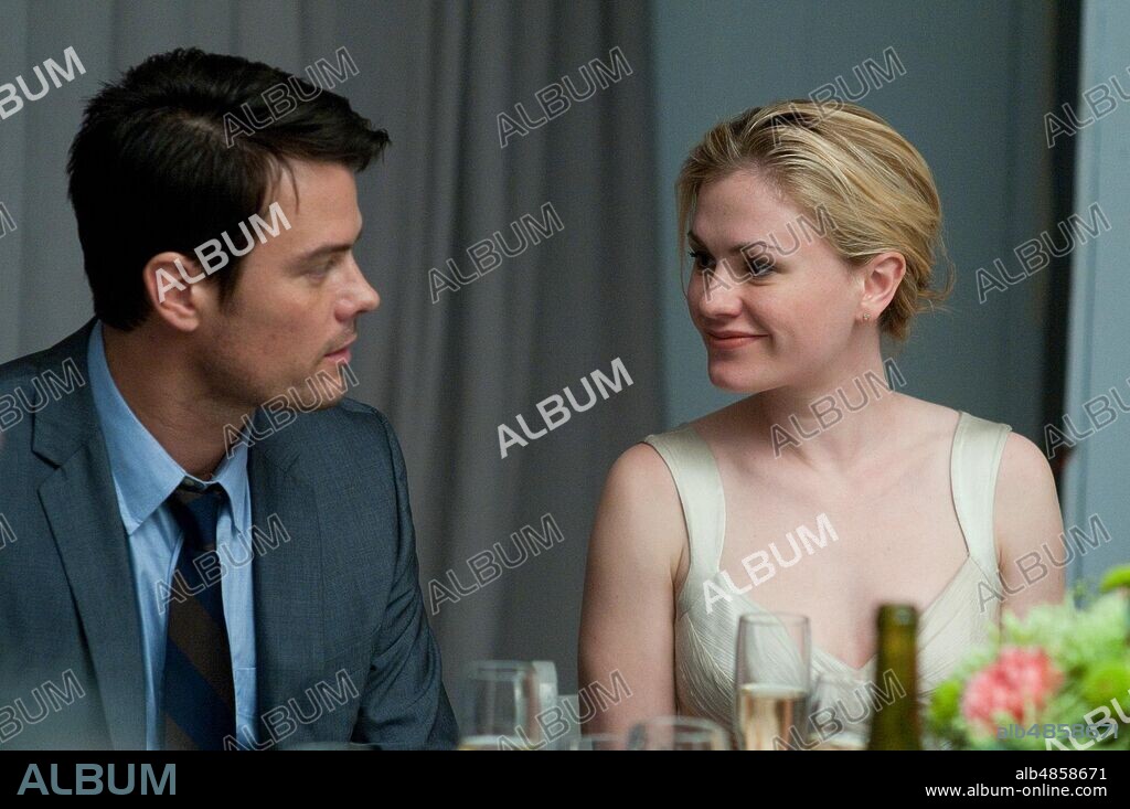 ANNA PAQUIN, JOSH DUHAMEL y ROBERT DOWNEY JR en THE ROMANTICS, 2010, dirigida por GALT NIEDEERHOFFER. Copyright BENAROYA PICTURES.