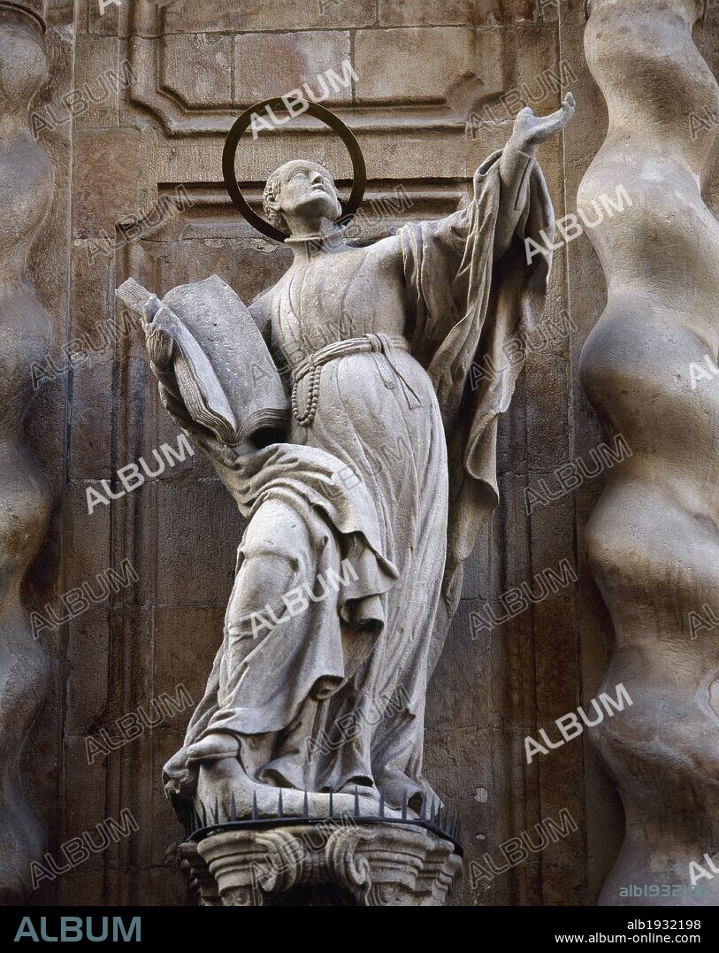SAN IGNACIO DE LOYOLA (Loyola,1491-Roma,1556). Fundador de la Compañía de Jesús. Escultura atribuida a Andrés SALA, año 1690. Fachada de la IGLESIA DE BETLEM. Barcelona. Cataluña.