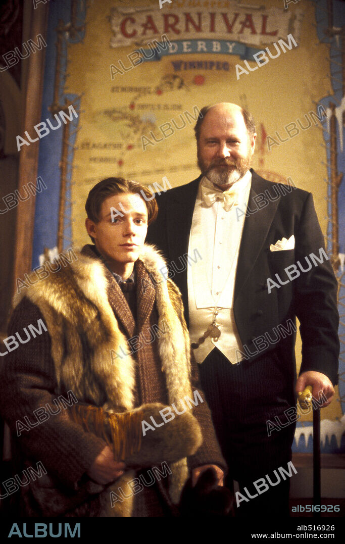 DAVID OGDEN STIERS y MACKENZIE ASTIN en VOLUNTAD DE HIERRO, 1994 (IRON WILL), dirigida por CHARLES HAID. Copyright WALT DISNEY PICTURES.