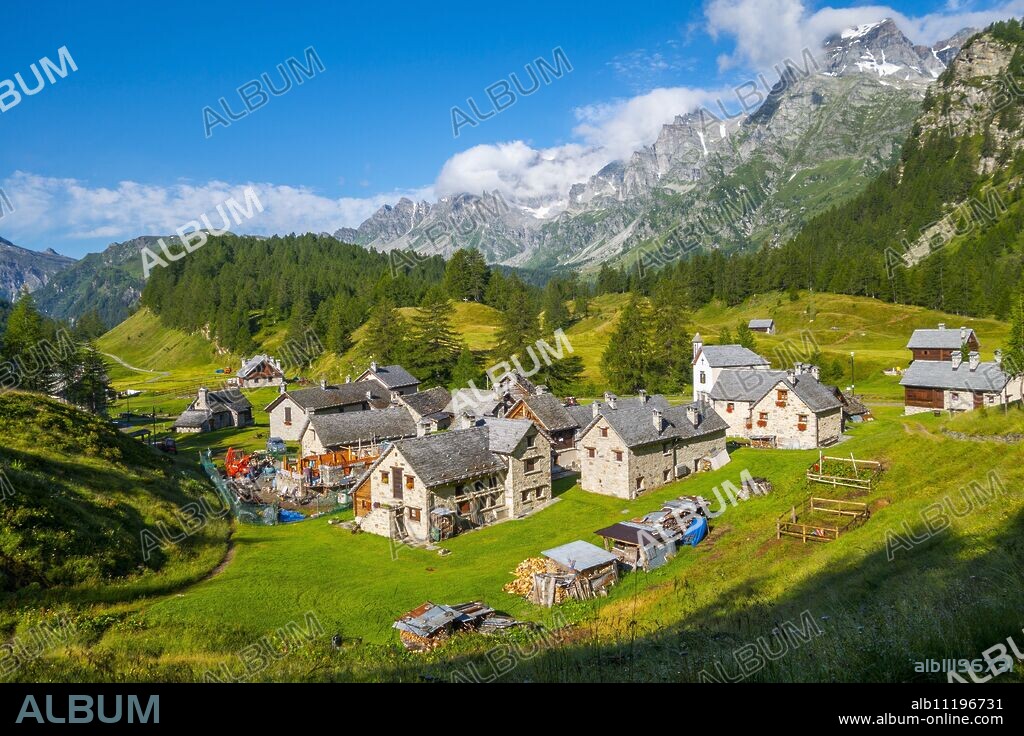 Alpe Crampiolo (Alpe Devero), Parco Naturale Veglia-Devero, Val d'Ossola, V.C.O. (Verbano-Cusio-Ossola), Piedmont, Italy, Europe.