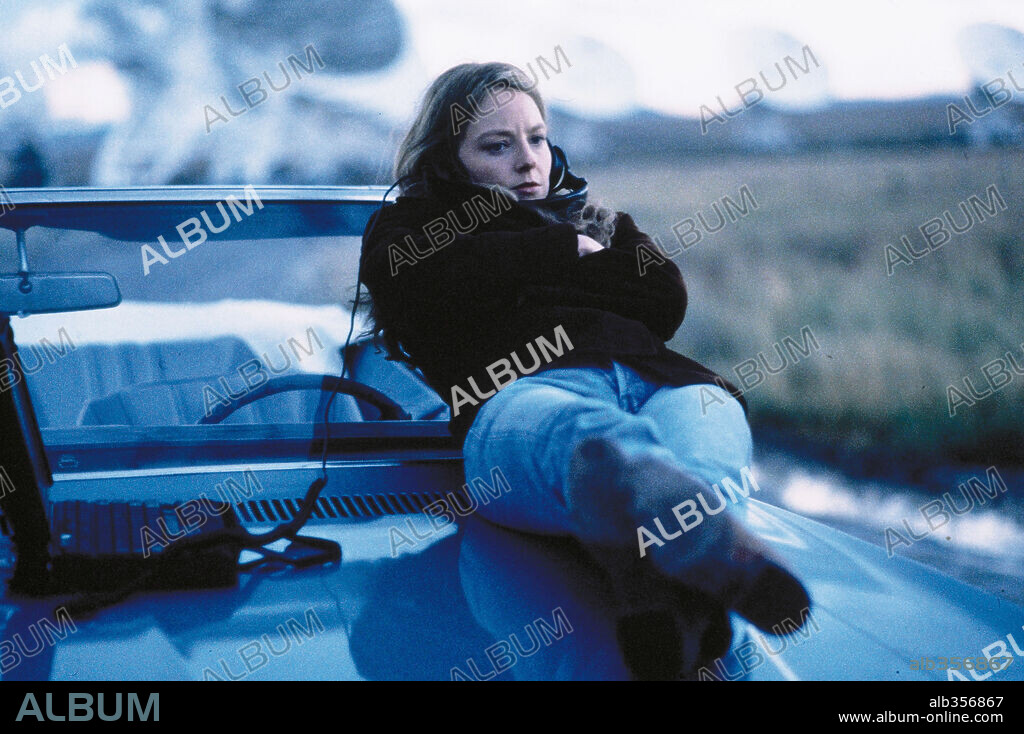 JODIE FOSTER en CONTACT, 1997, dirigida por ROBERT ZEMECKIS. Copyright WARNER BROTHERS.