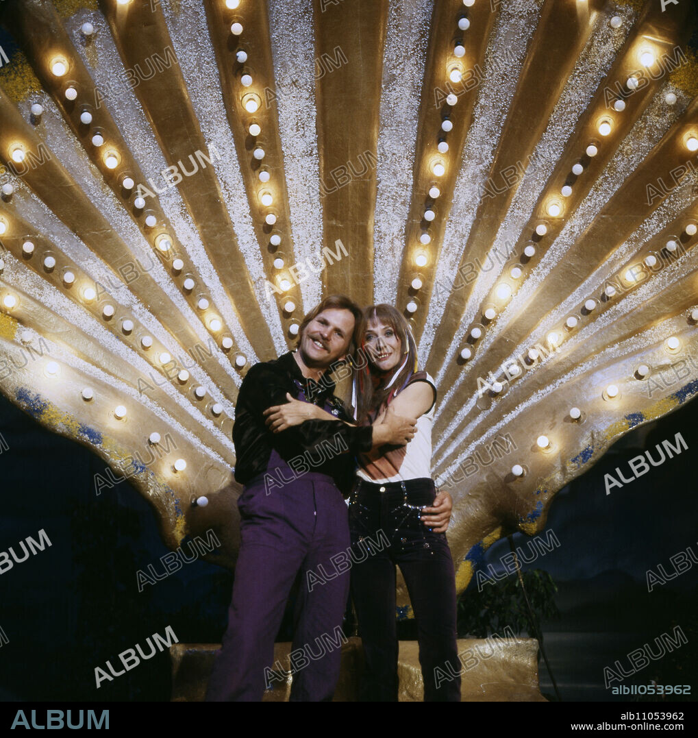 Plattenküche, WDR music and comedy show presented by Helga Feddersen and Frank Zander, 1976. Plattenkueche, WDR music and comedy show presented by Helga Feddersen and Frank Zander, 1976.