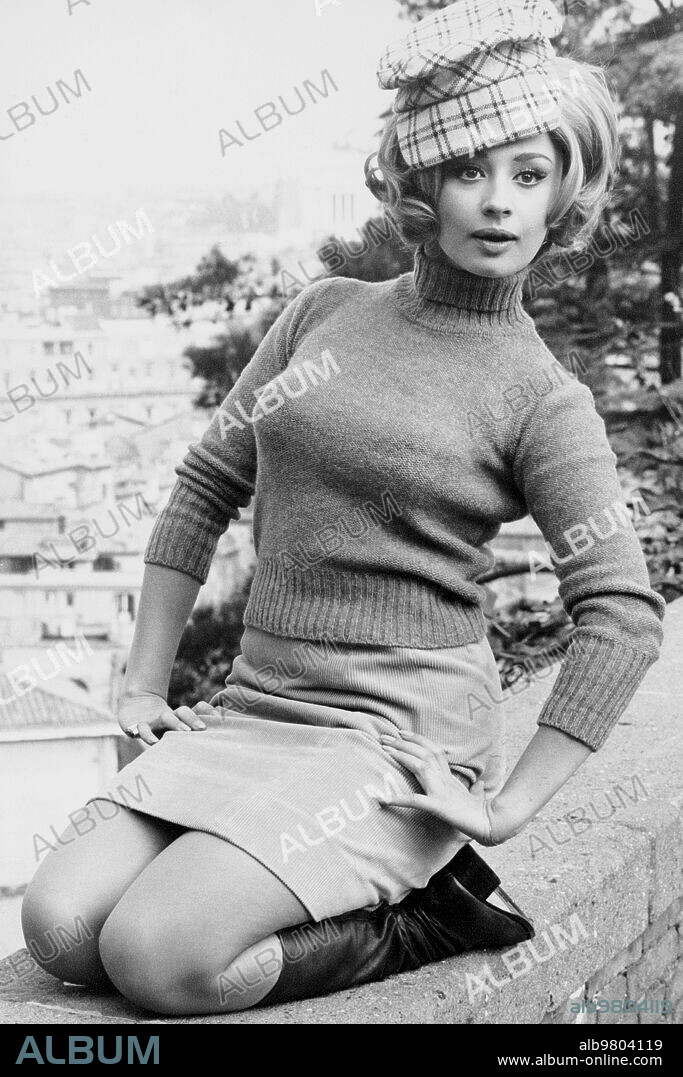 Raffaella carra, 1971.