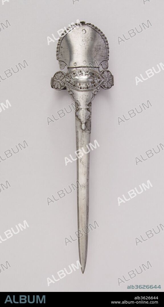 Gauntlet Dagger (Para). Culture: South Indian. Dimensions: L. 13 3/4 in. (34.9 cm); W. 3 5/8 in. (9.2 cm); Wt. 9.7 oz. (275 g). Date: 18th century.