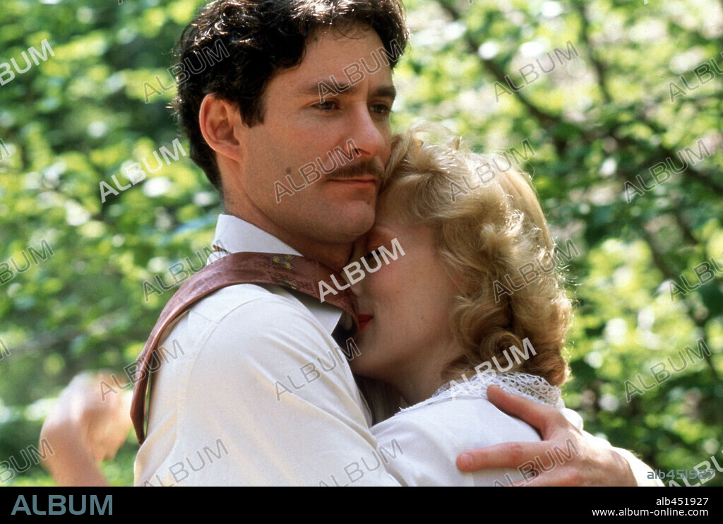 KEVIN KLINE y MERYL STREEP en LA DECISIÓN DE SOPHIE, 1982 (SOPHIE'S CHOICE), dirigida por ALAN J. PAKULA. Copyright ITC/UNIVERSAL.