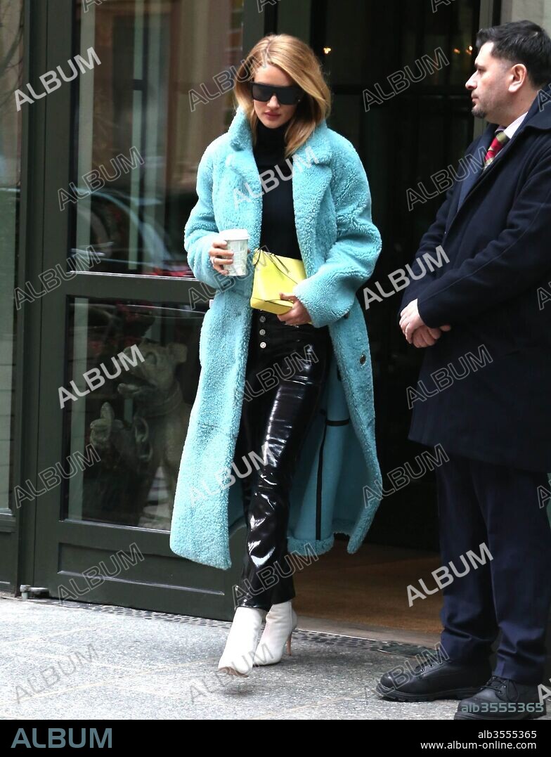 February 9, 2018 - New York City, New York, USA - 2/9/18.Rosie Huntington-Whiteley is seen in New York City. 09/02/2018