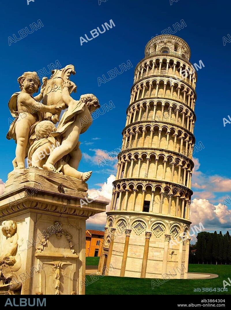 Leaning Tower of Pisa, Pizza del Miracoli, Pisa, Italy, Europe.
