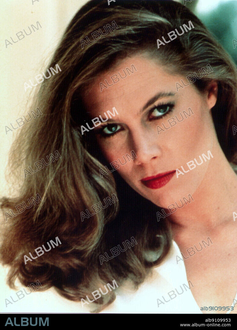 KATHLEEN TURNER in BODY HEAT, 1981, directed by LAWRENCE KASDAN. Copyright LADD COMPANY/WARNER BROS.