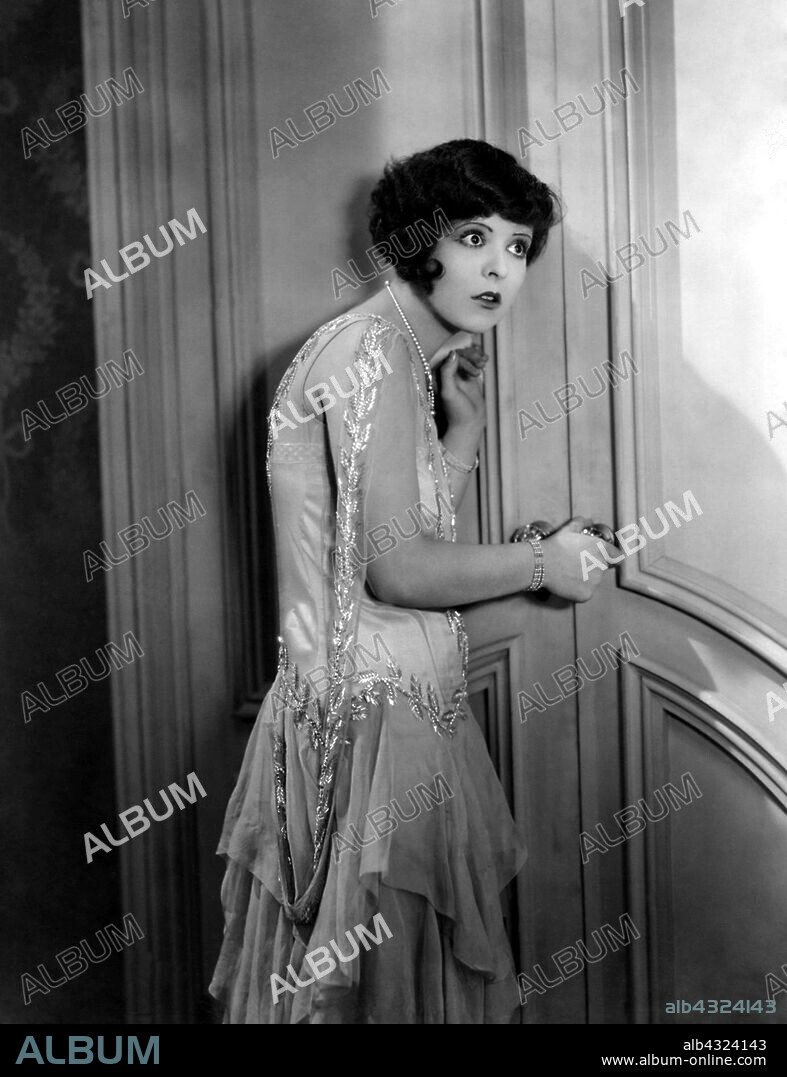 CLARA BOW in GET YOUR MAN, 1927, directed by DOROTHY ARZNER. Copyright PARAMOUNT FAMOUS LASKY CORPORATION.