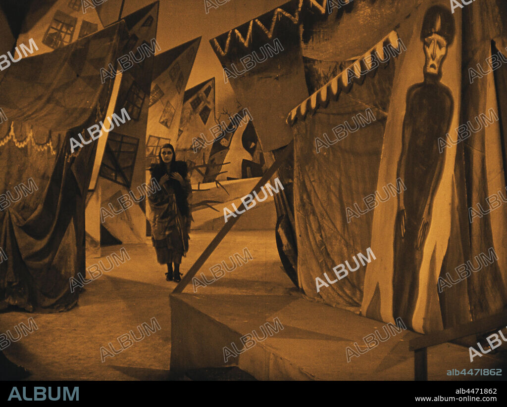 EL GABINETE DEL DR. CALIGARI, 1920 (DAS CABINET DES DR. CALIGARI), dirigida por ROBERT WIENE. Copyright DECLA-BIOSKOP.
