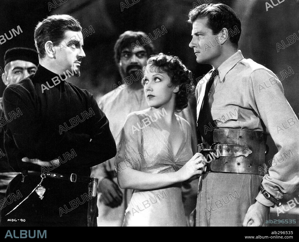 FAY WRAY, JOEL MCCREA and LESLIE BANKS in THE MOST DANGEROUS GAME, 1932, directed by ERNEST B. SCHOEDSACK and IRVING PICHEL. Copyright RKO RADIO PICTURES.