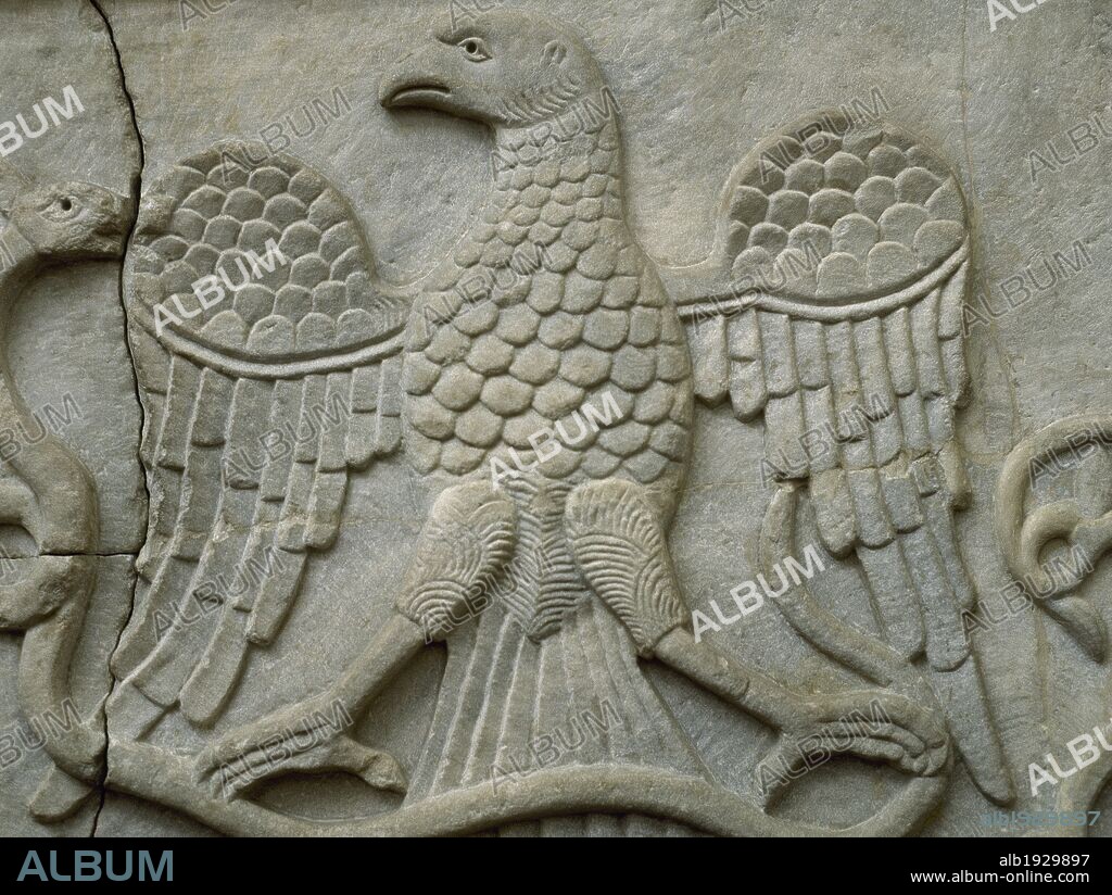 ARTE BIZANTINO. SIGLOS X-XI. Relieves de mármol con representaciones alegóricas y animales. Detalle. Procedente de Estambul. Museo Británico. Londres. Inglaterra. Reino Unido.