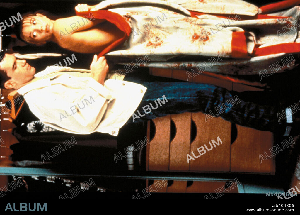 ANTONIO BANDERAS y VICTORIA ABRIL en ATAME, 1989 (ATAME!), dirigida por PEDRO ALMODOVAR. Copyright EL DESEO S.A./CIBY 2000.