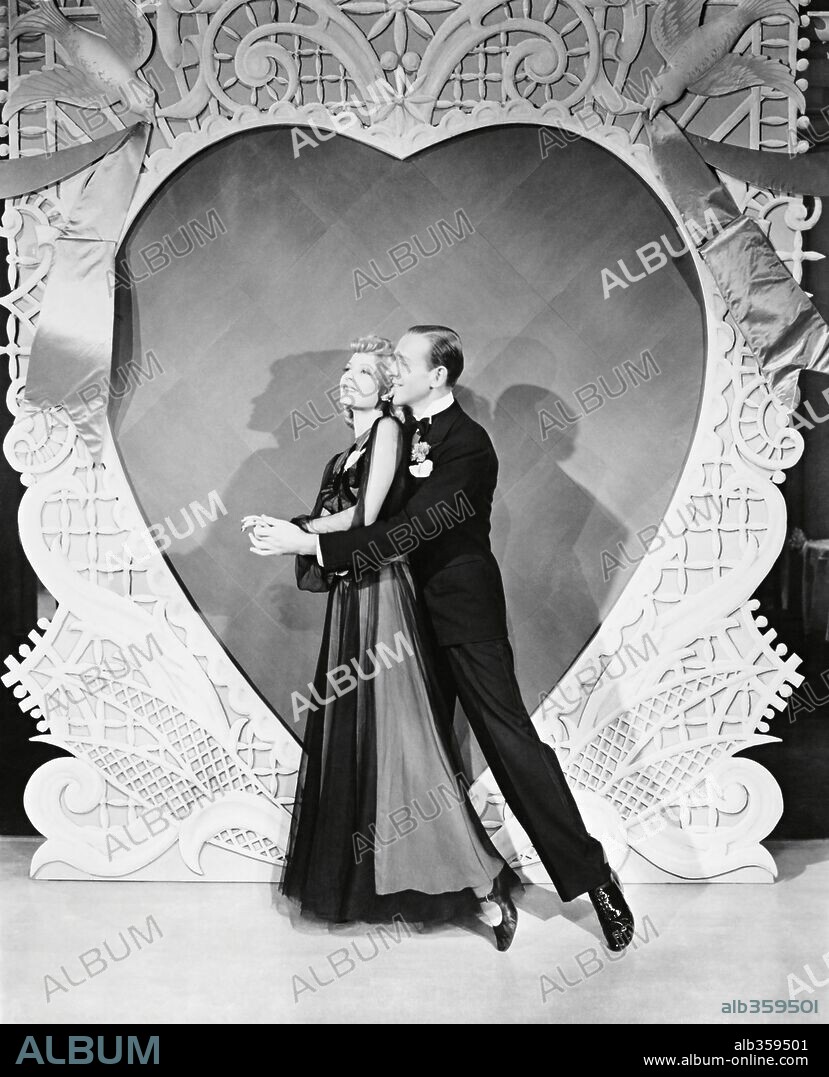 FRED ASTAIRE and MARJORIE REYNOLDS in HOLIDAY INN, 1942, directed by MARK SANDRICH. Copyright PARAMOUNT PICTURES.