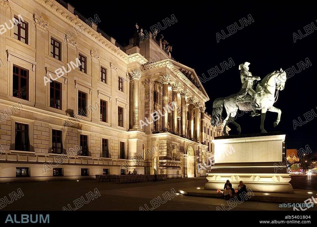 Reconstruction of Brunswick Palace, Schloss-Arkaden shopping centre, city library, city archive, castle museum, Braunschweig, Brunswick, Lower Saxony, Germany, Europe