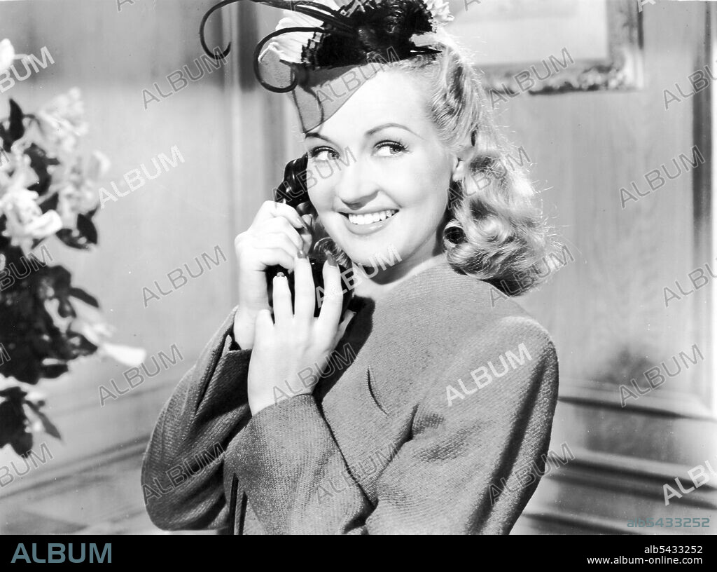 BETTY GRABLE en SERENATA ARGENTINA, 1940 (DOWN ARGENTINE WAY), dirigida por IRVING CUMMINGS. Copyright 20TH CENTURY FOX.