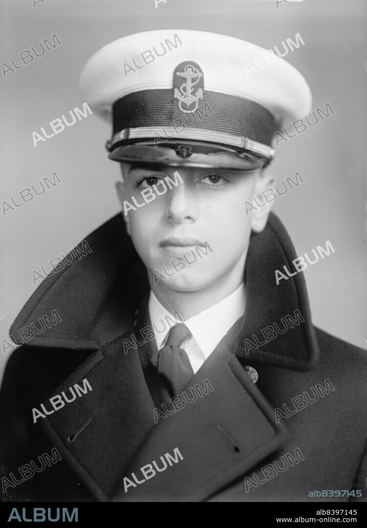 HARRIS & EWING. Wayne M. Brown, Midshipman - Portrait, 1933.