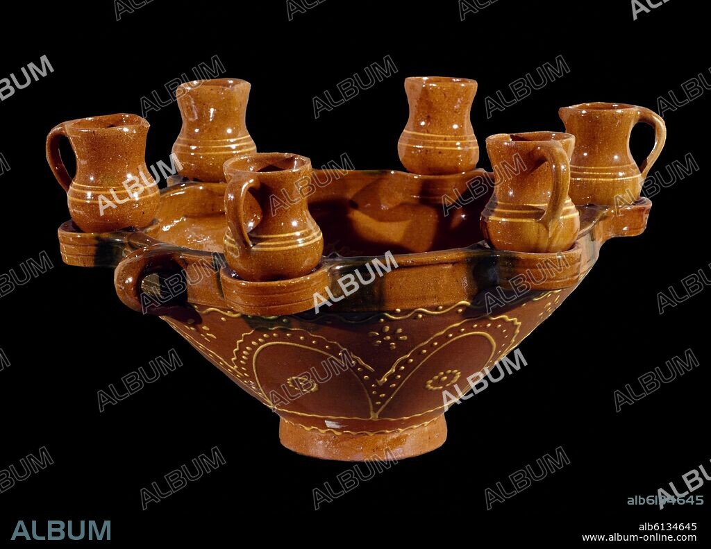 CUERVERA PARA SANGRIA-BARREÑO CON JARRITOS-CERAMICA DE CHINCHILLA (ALBACETE).