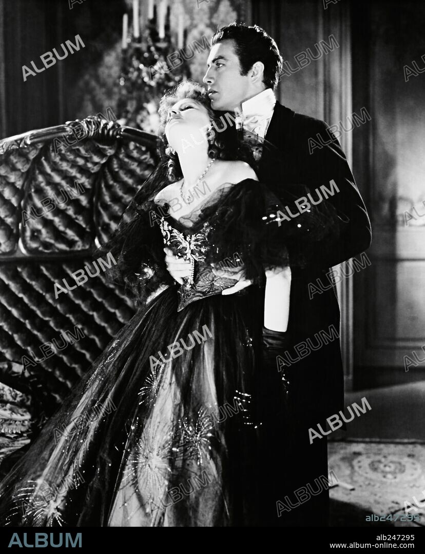 GRETA GARBO y ROBERT TAYLOR en MARGARITA GAUTIER, 1936 (CAMILLE), dirigida por GEORGE CUKOR. Copyright M.G.M.
