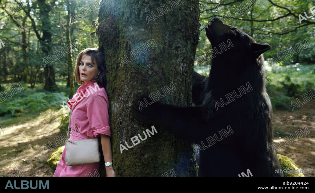 KERI RUSSELL en OSO VICIOSO, 2023 (COCAINE BEAR), dirigida por ELIZABETH BANKS. Copyright Brownstone Productions / Universal Pictures.