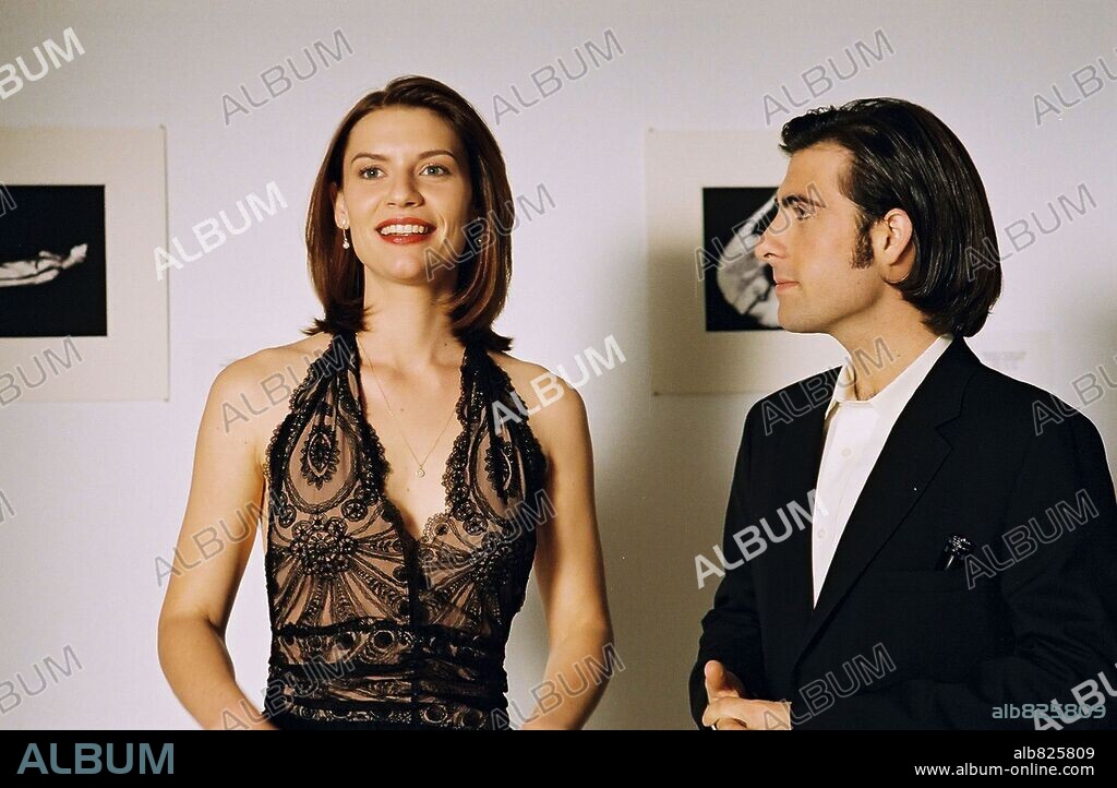 CLAIRE DANES and JASON SCHWARTZMAN in SHOPGIRL, 2005, directed by ANAND TUCKER. Copyright 20TH CENTURY FOX / EMERSON, SAM.