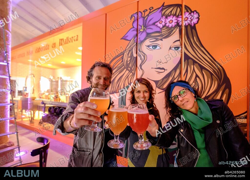 cerveza artesanal Toutatis, Cami Son Boi, Cas Canar, Sencelles, Mallorca, balearic islands, spain, europe.