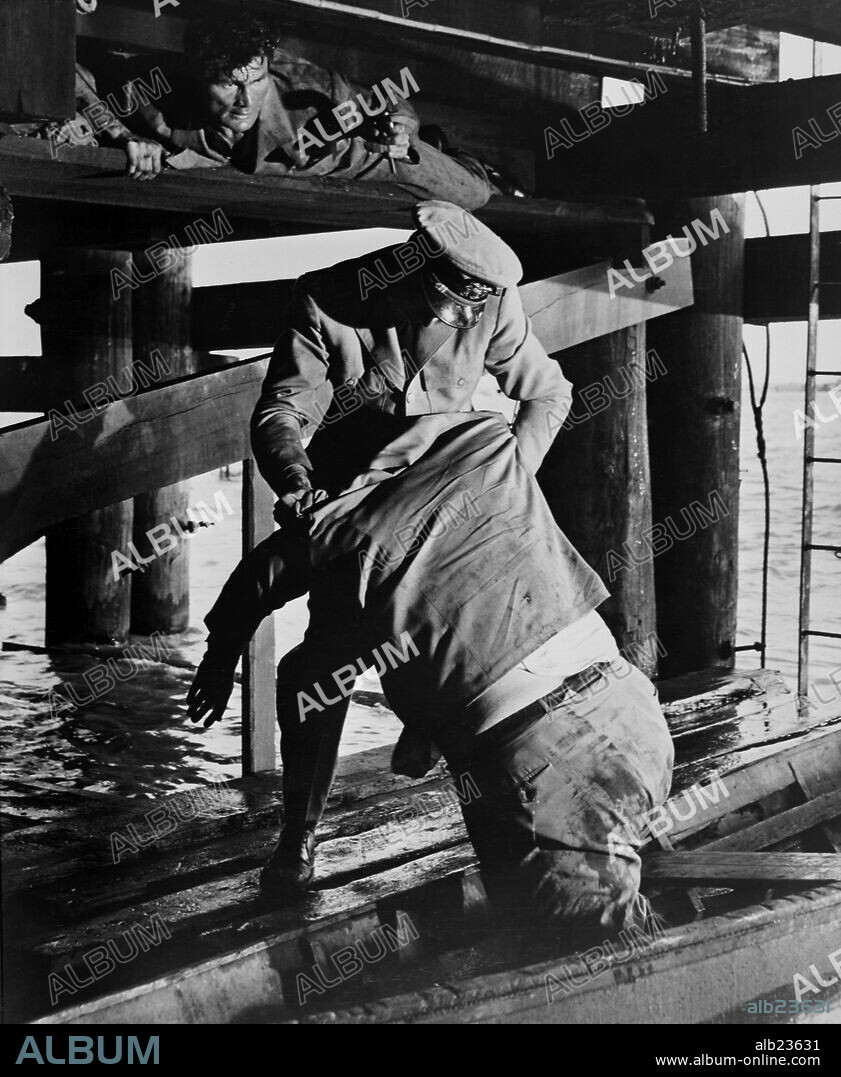 JACK PALANCE in PANIC IN THE STREETS, 1950, directed by ELIA KAZAN. Copyright 20TH CENTURY FOX.